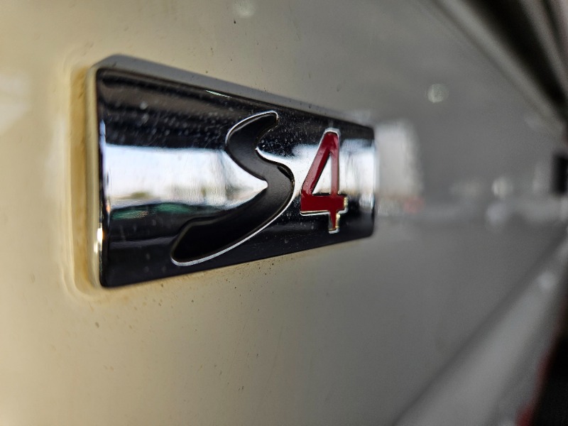 225aa5d1-2598-4e9b-b9b0-92da87e206ae