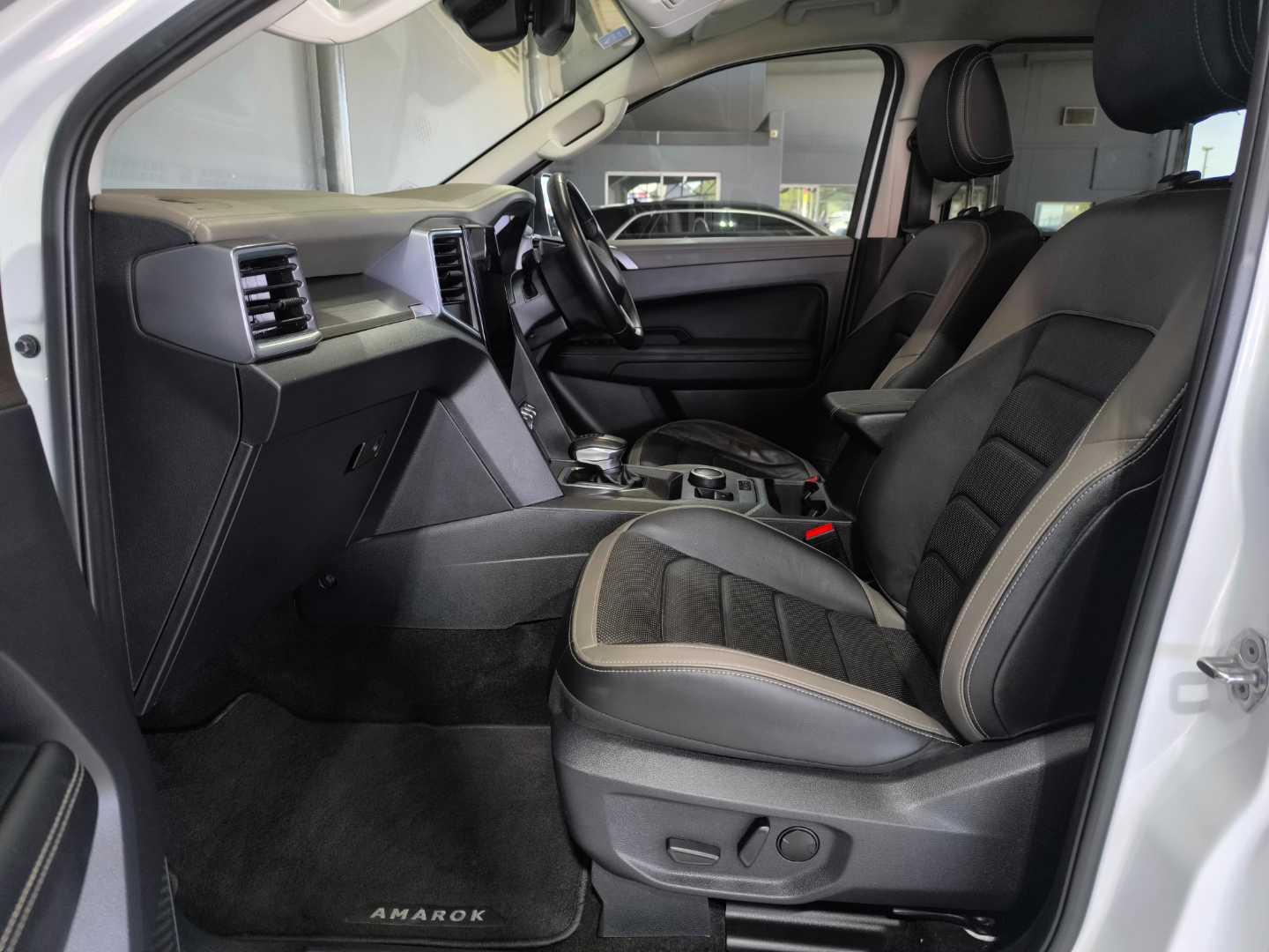 c27b7799-b54b-4d74-a45a-07010b76bf98